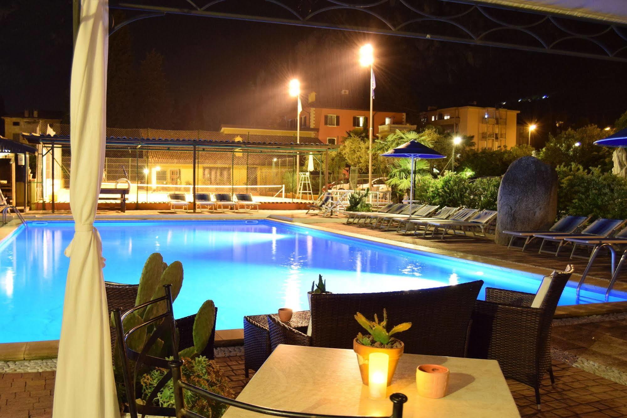 Residence Segattini Riva del Garda Exterior foto